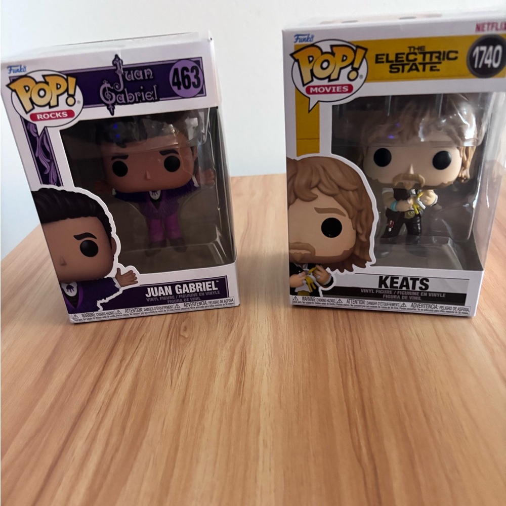 Setof 2 FUNKO POP! Vinyl Figures JUAN GABRIEL & The Electric State KEATS NEW